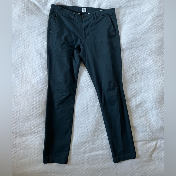 Gap for Good essential khaki skinny pants size 34x32 - Picture 5 of 6